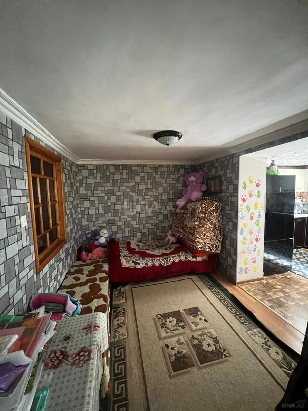 Satılır 14 otaqlı həyət evi 240 m²