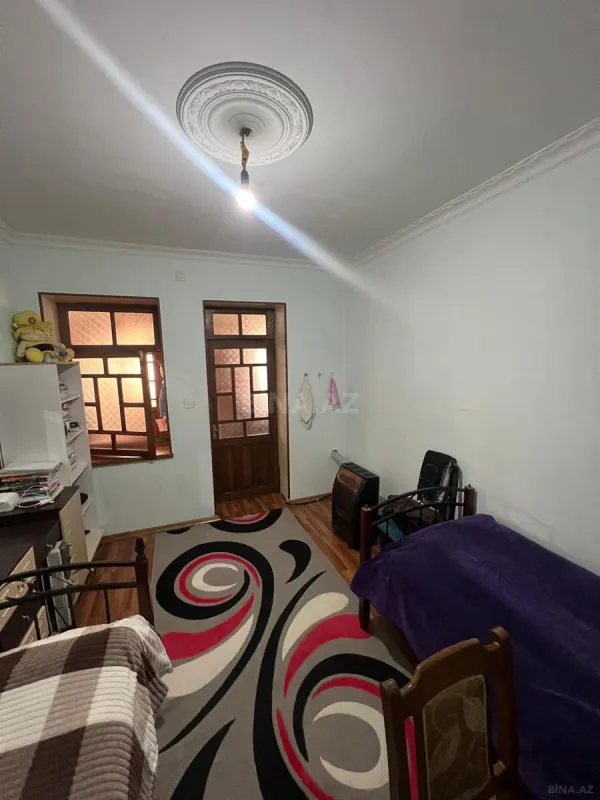 Satılır 14 otaqlı həyət evi 240 m²