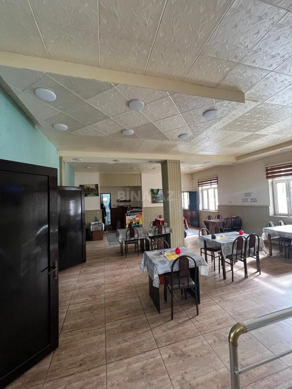 Satılır 14 otaqlı həyət evi 240 m²