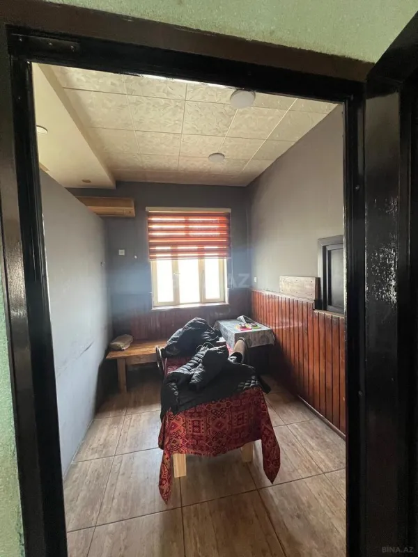 Satılır 14 otaqlı həyət evi 240 m²