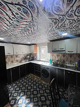 Satılır 14 otaqlı həyət evi 240 m²