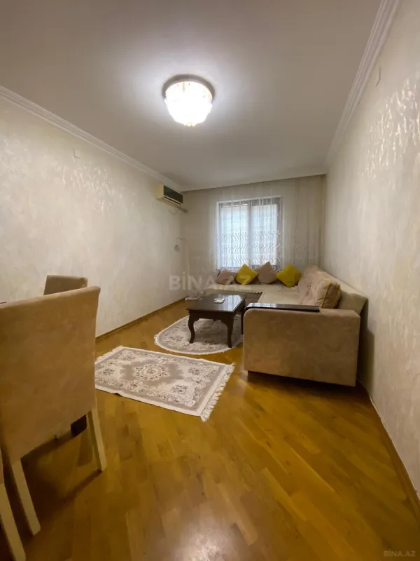 Satılır 2 otaqlı mənzil 60 m²