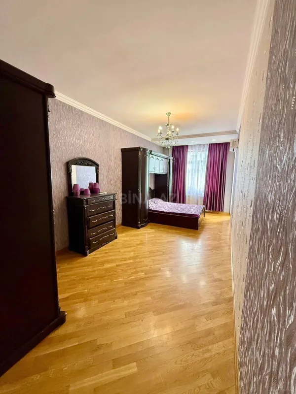 Kirayə verilir 2 otaqlı mənzil 75 m²