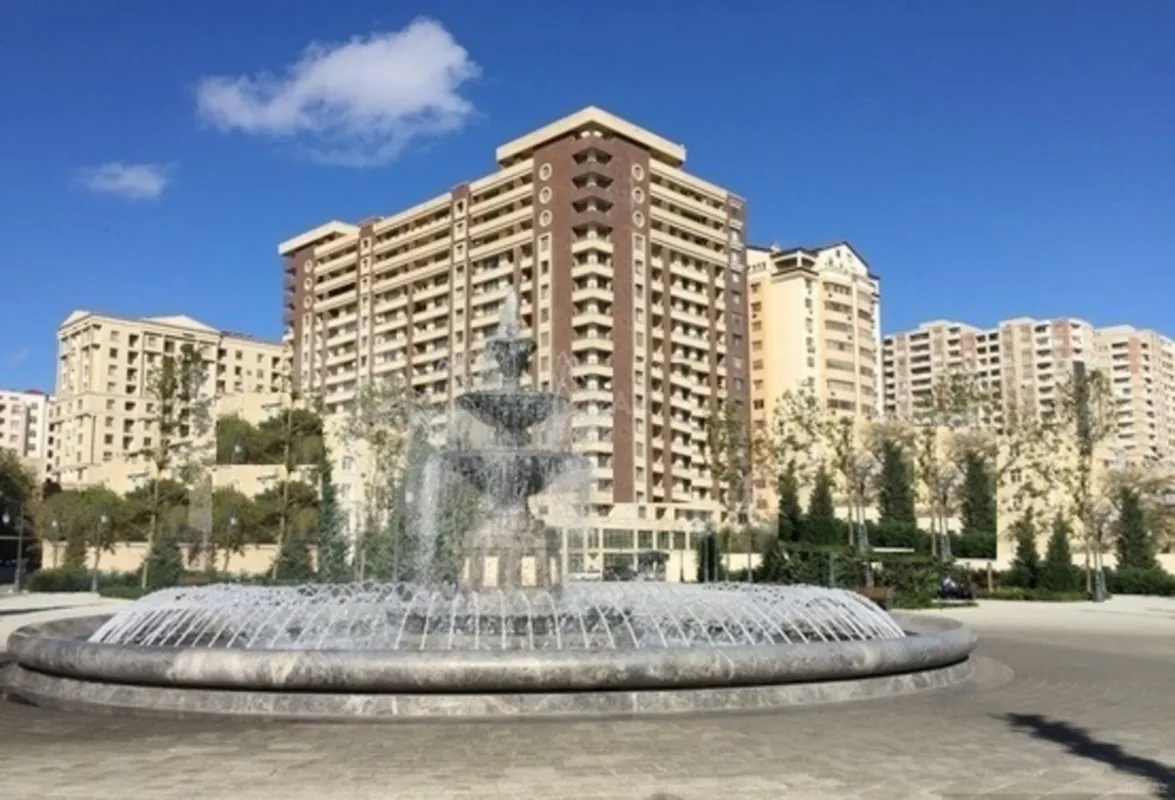 Kirayə verilir 2 otaqlı mənzil 100 m²