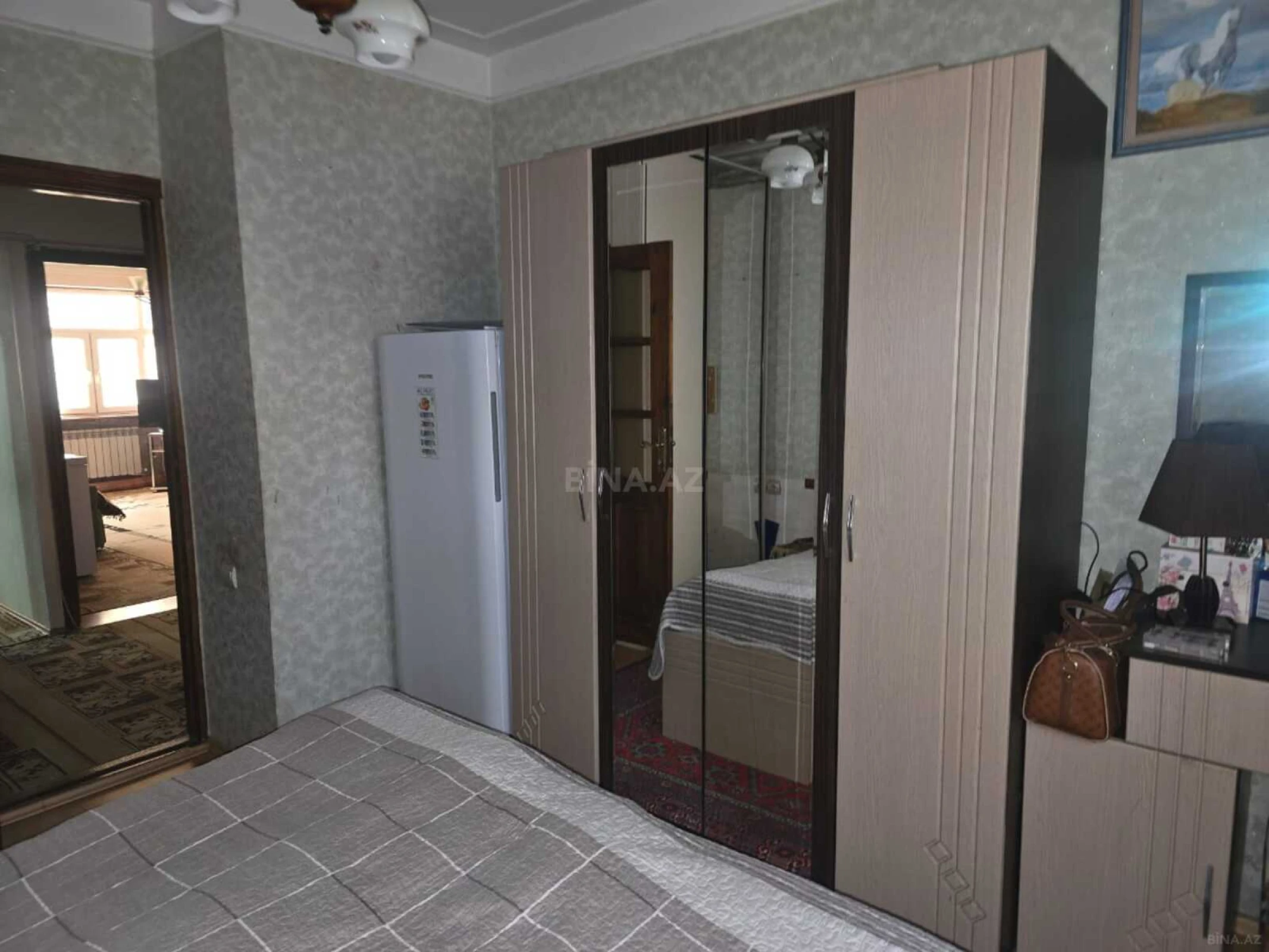 Satılır 4 otaqlı mənzil 55 m²