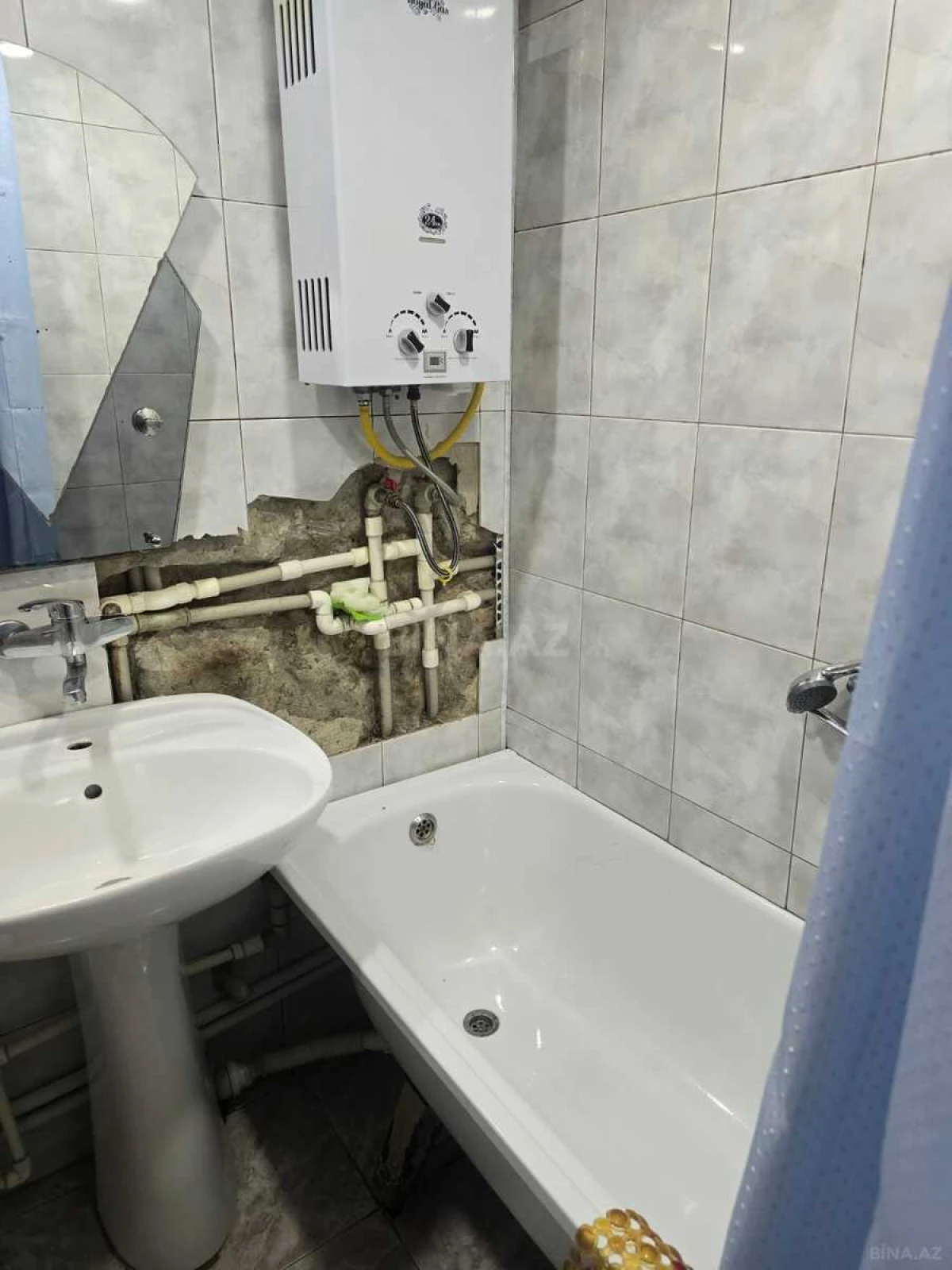 Satılır 4 otaqlı mənzil 55 m²