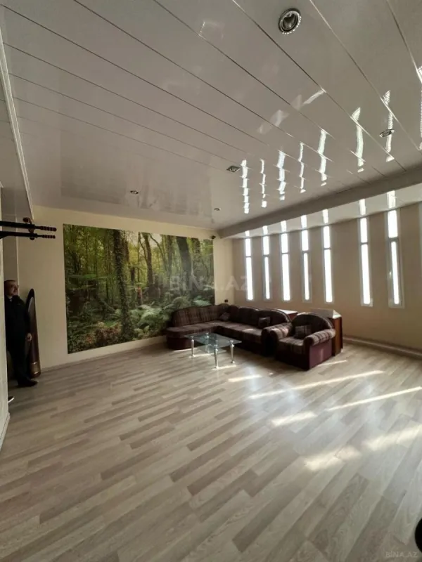 Satılır 4 otaqlı mənzil 224 m²