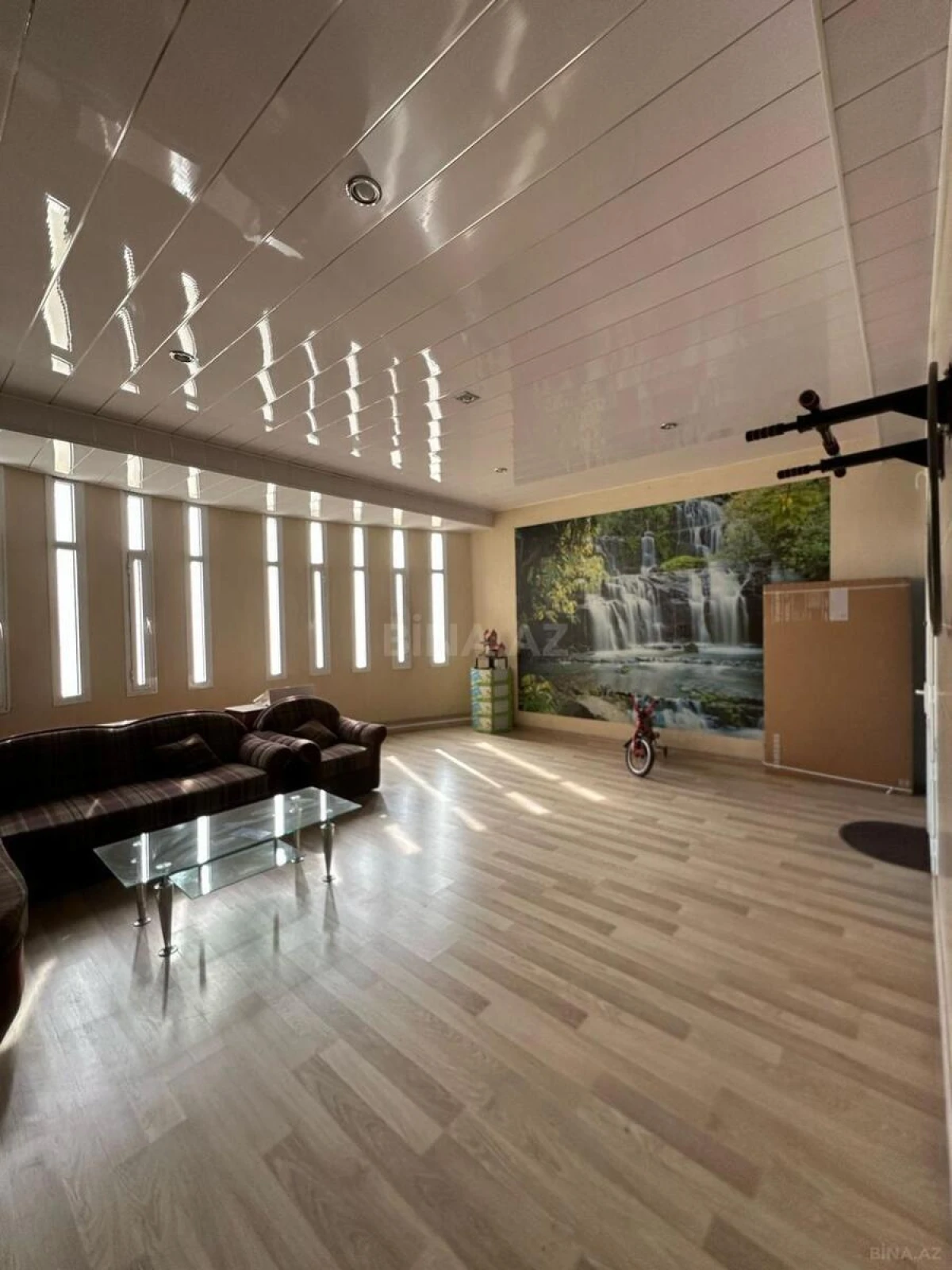 Satılır 4 otaqlı mənzil 224 m²