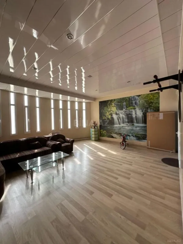 Satılır 4 otaqlı mənzil 224 m²