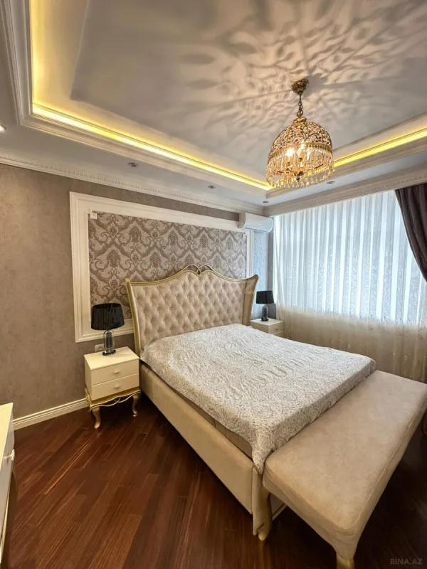 Kirayə verilir 4 otaqlı mənzil 145 m²