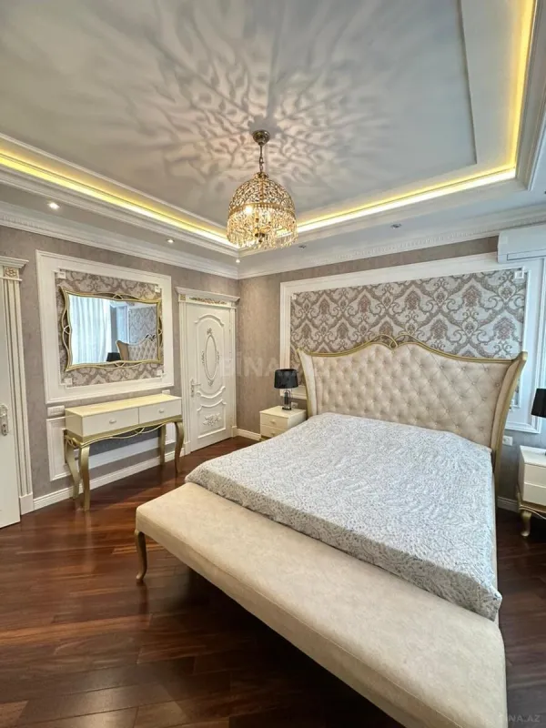 Kirayə verilir 4 otaqlı mənzil 145 m²