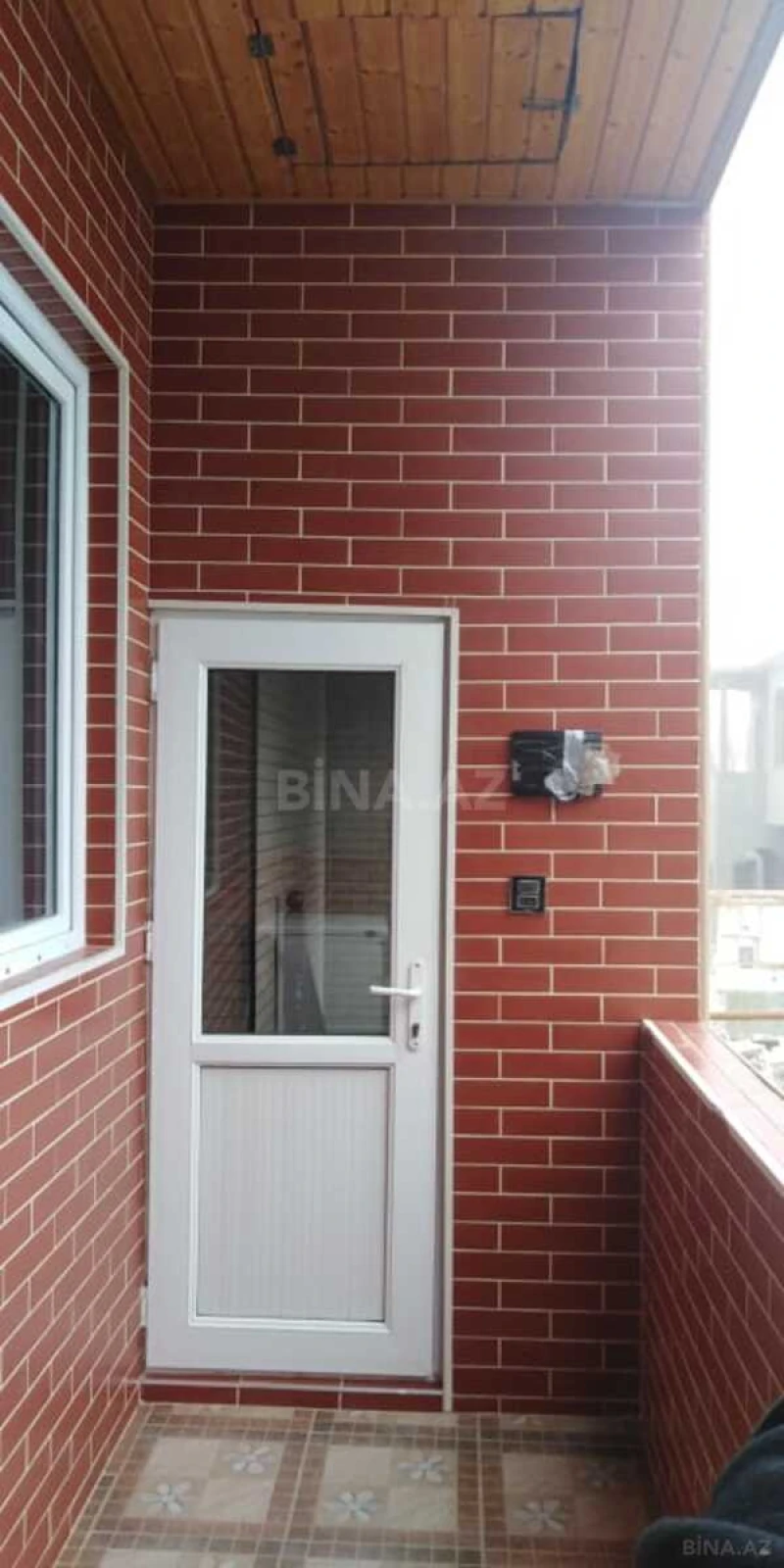 Satılır 5 otaqlı həyət evi 140 m²