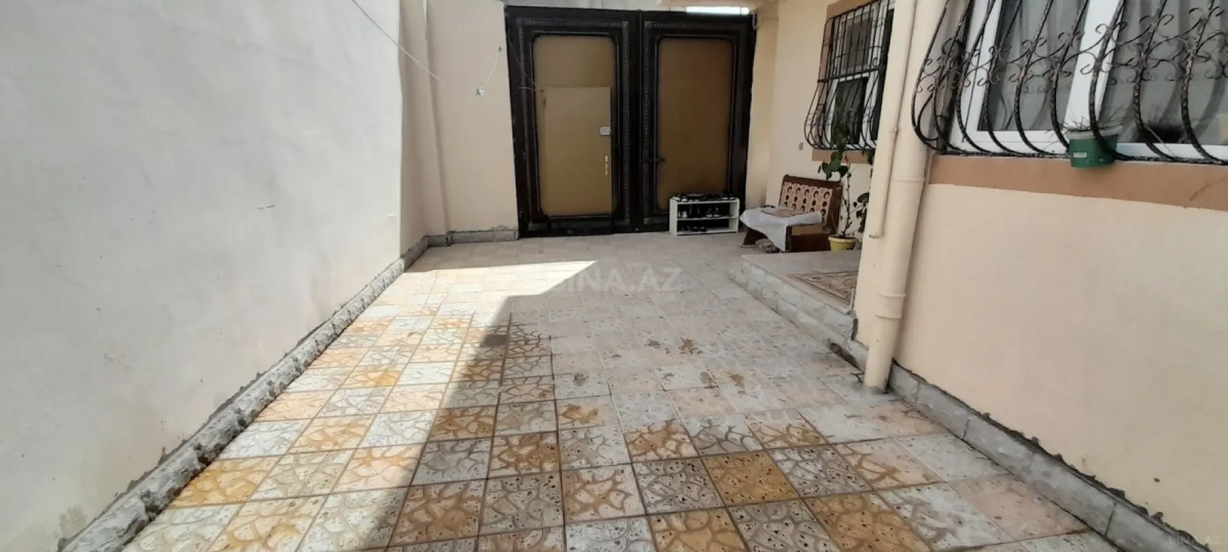 Satılır 5 otaqlı həyət evi 140 m²