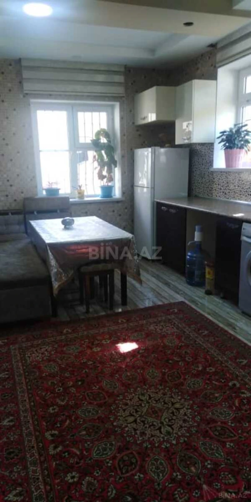 Satılır 5 otaqlı həyət evi 140 m²
