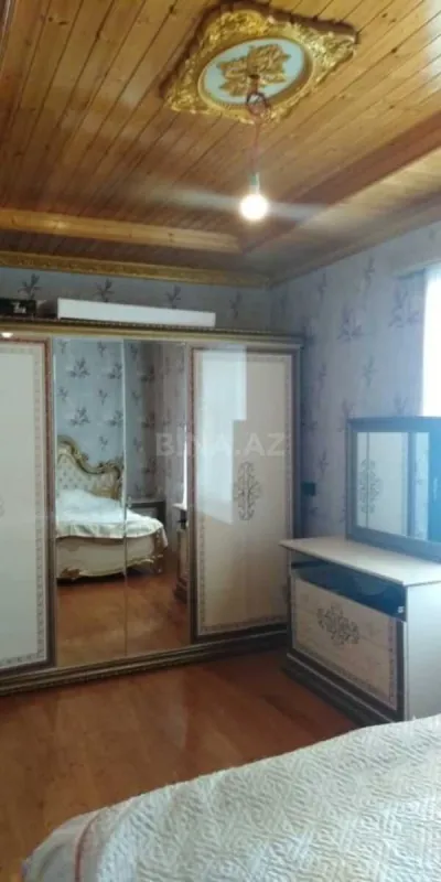 Satılır 5 otaqlı həyət evi 140 m²