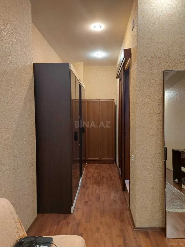 Satılır 3 otaqlı mənzil 136 m²