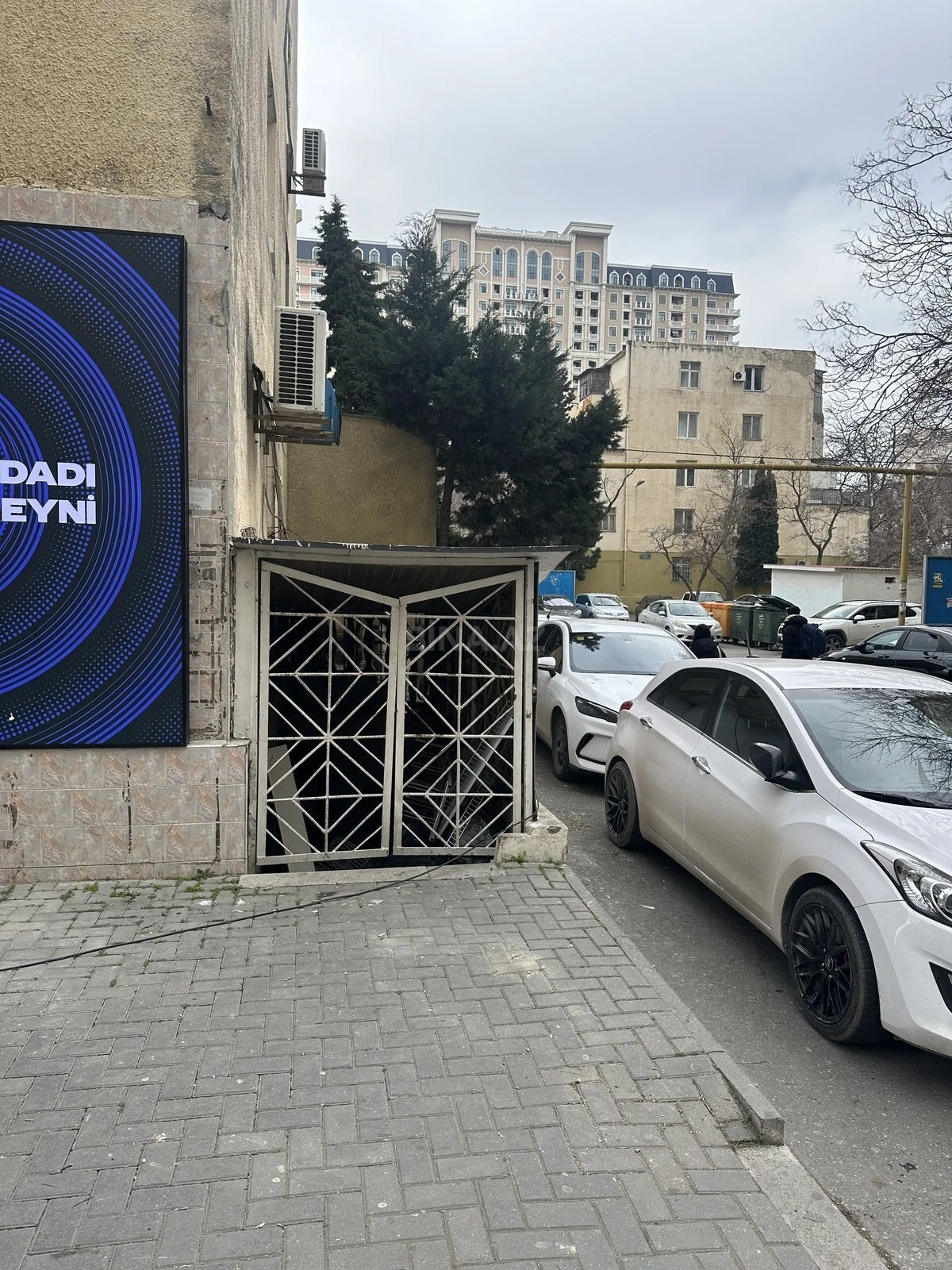 Satılır obyekt 47 m²