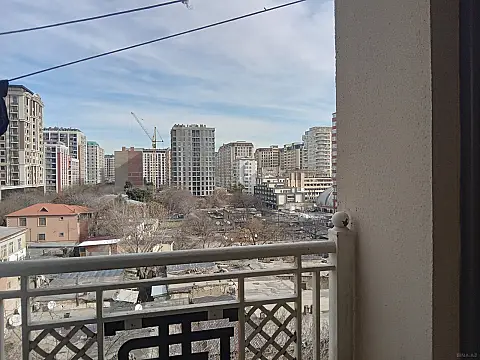 Satılır 2 otaqlı mənzil 60 m²