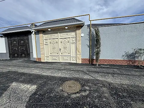 Satılır 4 otaqlı həyət evi 125 m²