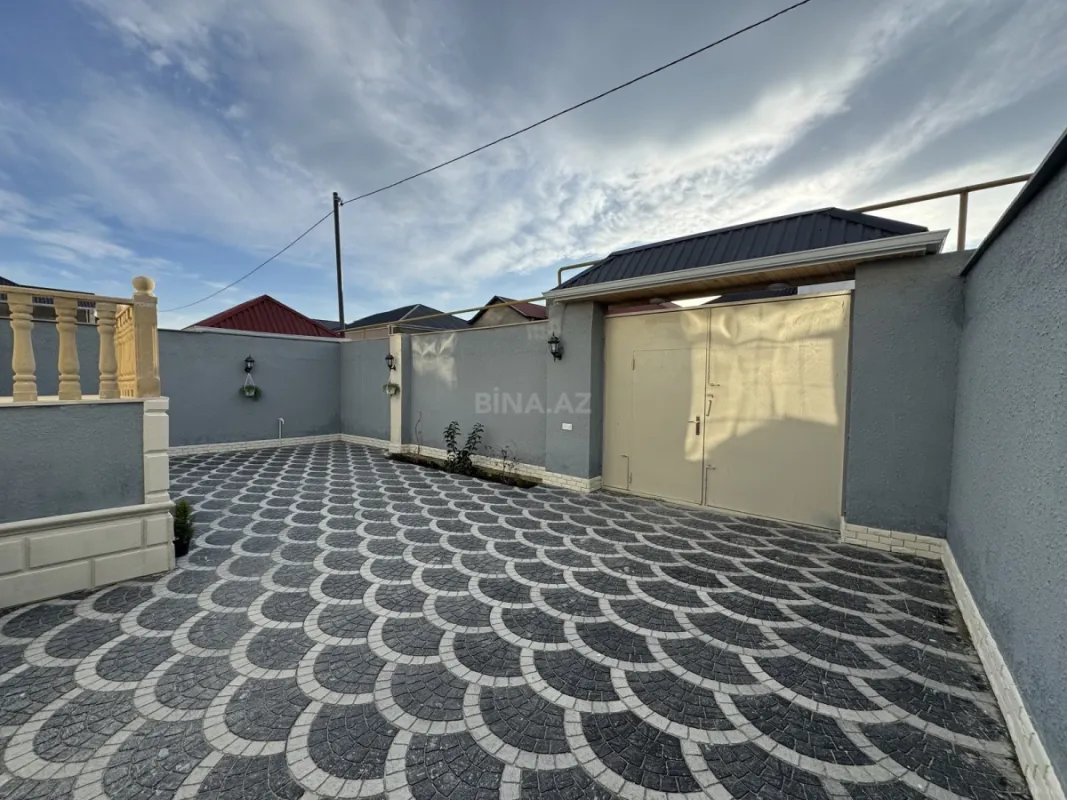 Satılır 4 otaqlı həyət evi 125 m²