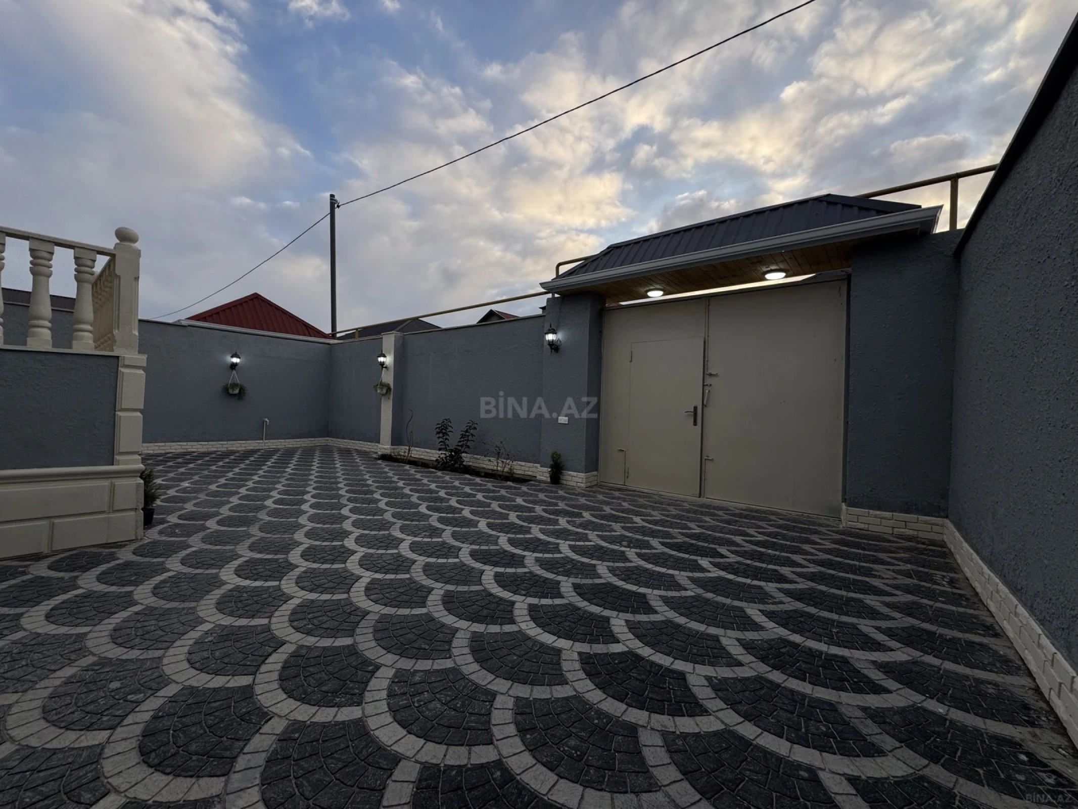 Satılır 4 otaqlı həyət evi 125 m²