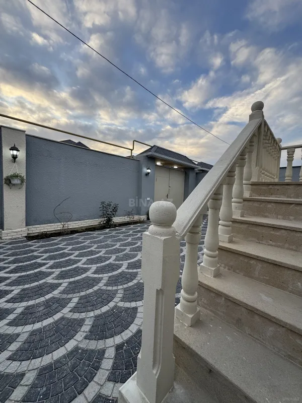 Satılır 4 otaqlı həyət evi 125 m²