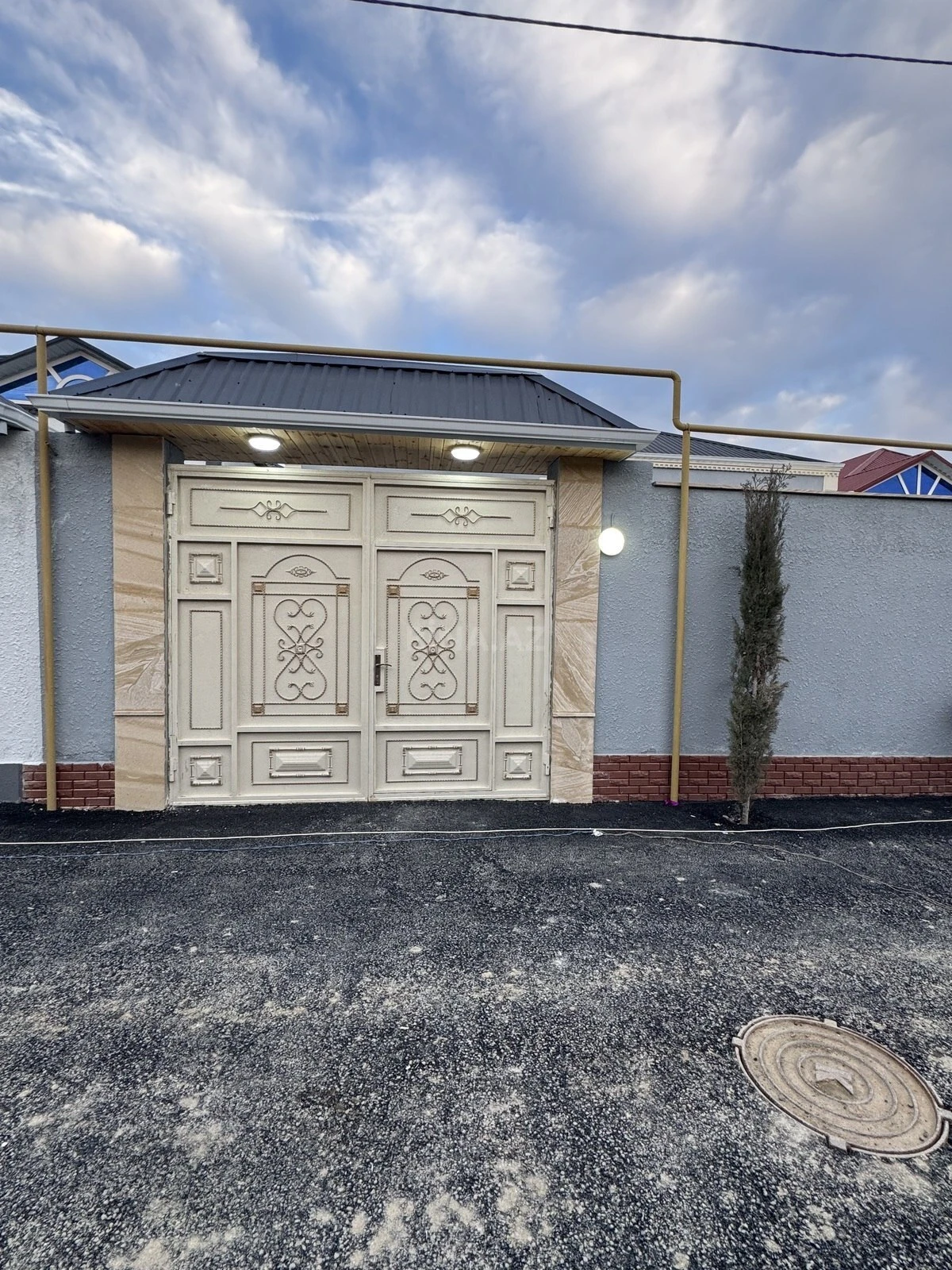 Satılır 4 otaqlı həyət evi 125 m²