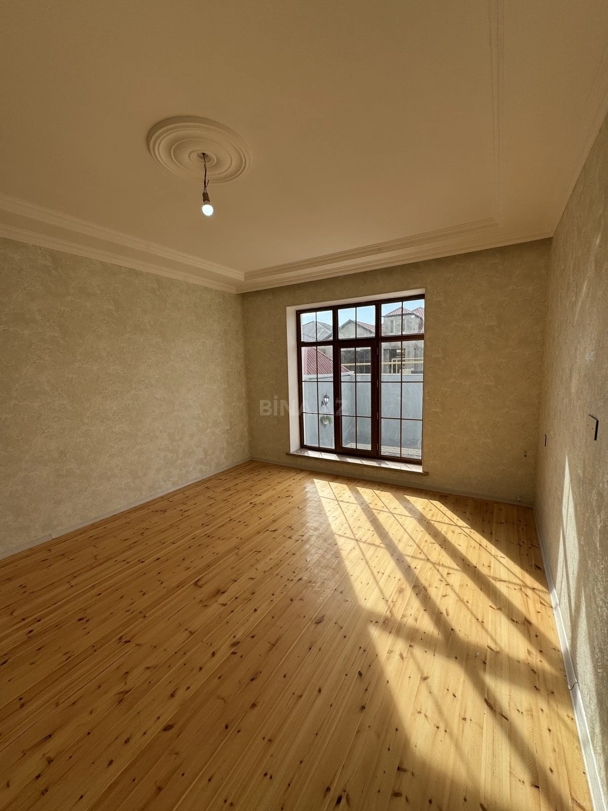 Satılır 4 otaqlı həyət evi 125 m²