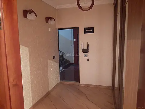 Satılır 4 otaqlı mənzil 110 m²