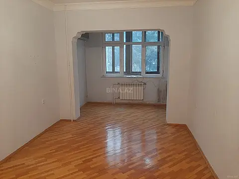 Satılır 4 otaqlı mənzil 110 m²