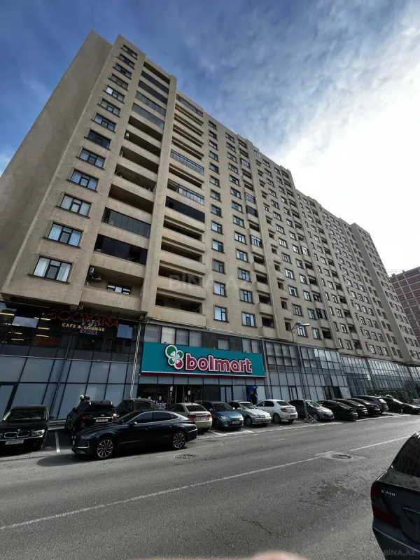 Satılır 3 otaqlı mənzil 105 m²