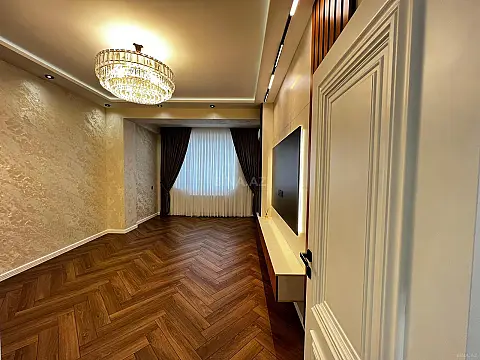 Satılır 3 otaqlı mənzil 105 m²