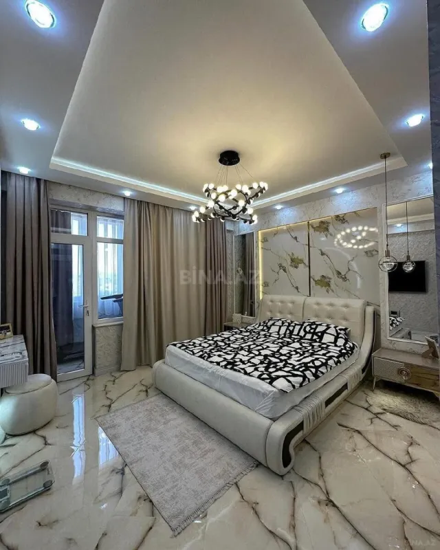 Kirayə verilir 4 otaqlı mənzil 185 m²