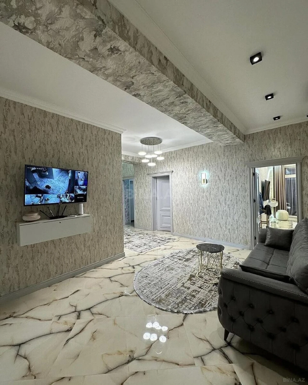 Kirayə verilir 4 otaqlı mənzil 185 m²