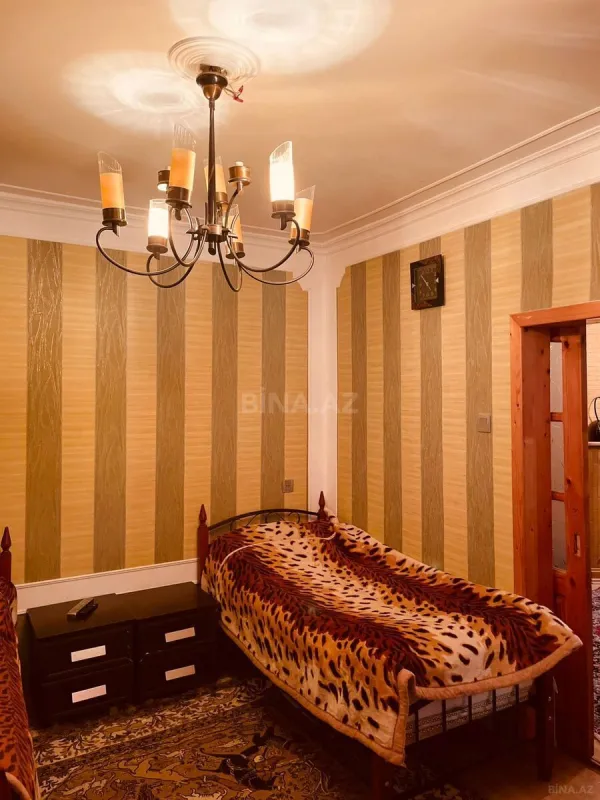 Satılır 5 otaqlı həyət evi 170 m²