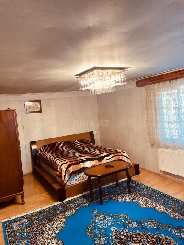 Satılır 5 otaqlı həyət evi 170 m²