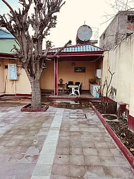Satılır 5 otaqlı həyət evi 170 m²