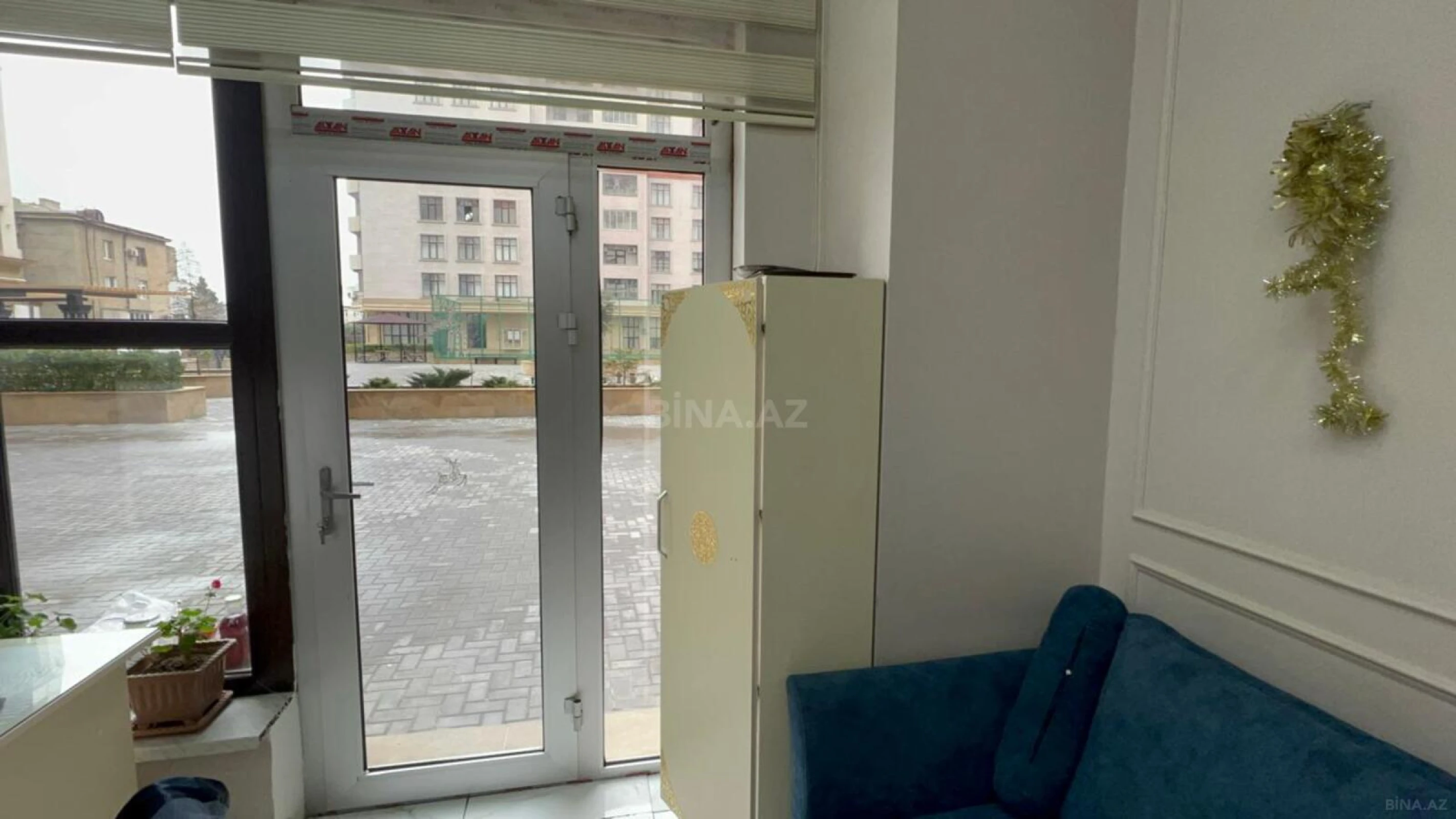 Satılır obyekt 52 m²