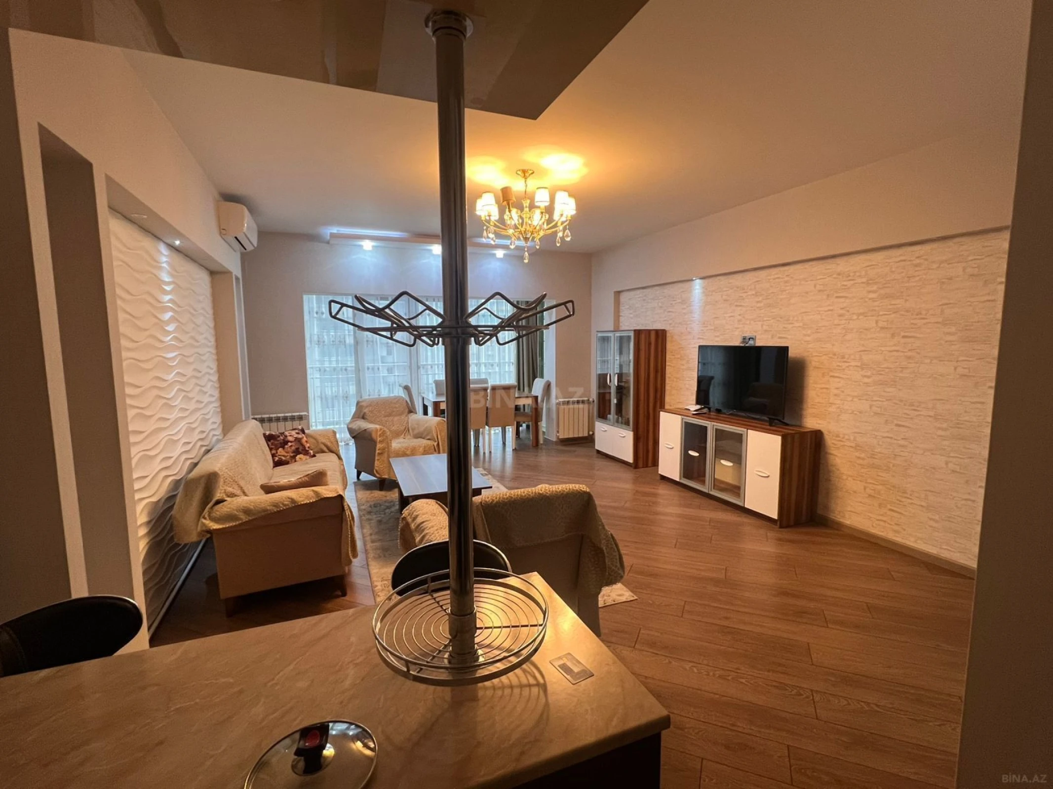 Kirayə verilir 2 otaqlı mənzil 87 m²