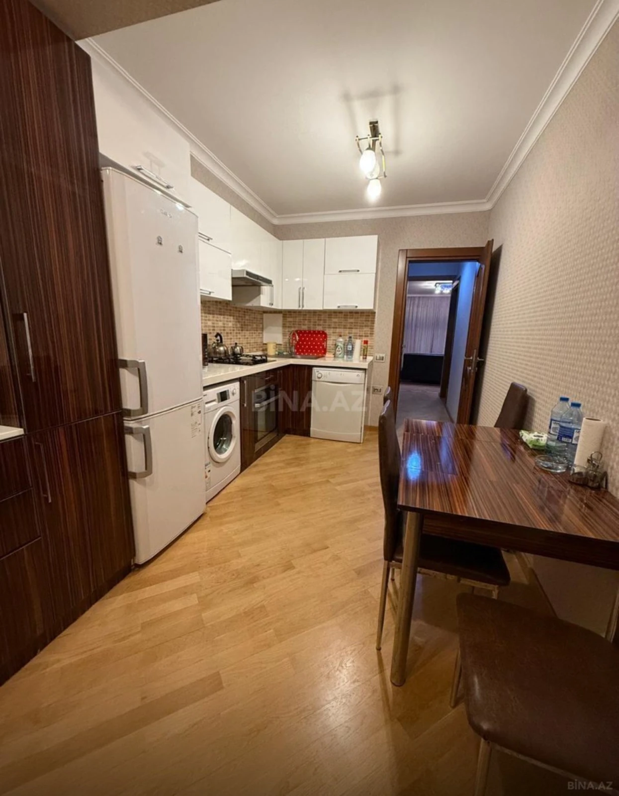 Kirayə verilir 4 otaqlı mənzil 110 m²