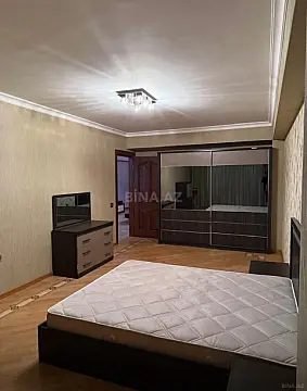 Kirayə verilir 4 otaqlı mənzil 110 m²