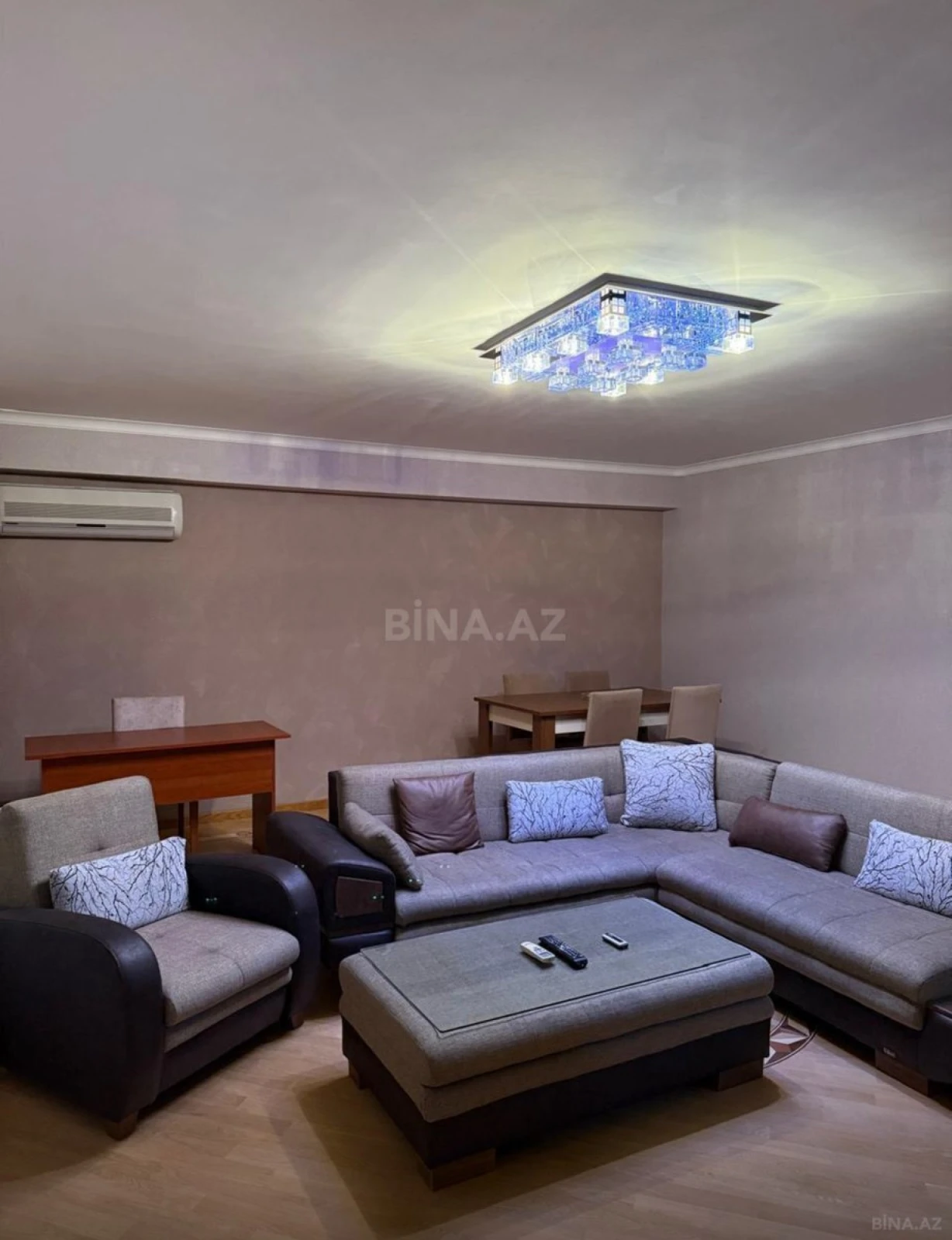 Kirayə verilir 4 otaqlı mənzil 110 m²