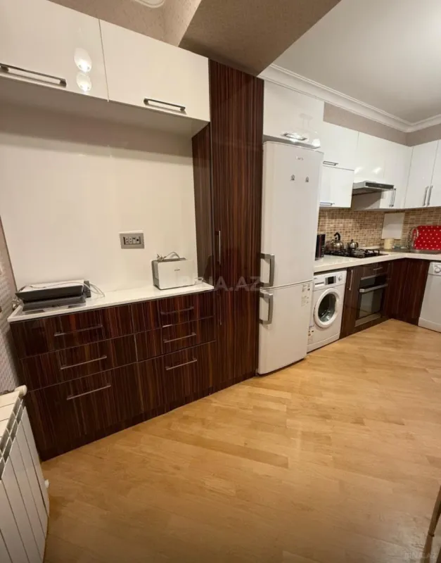 Kirayə verilir 4 otaqlı mənzil 110 m²