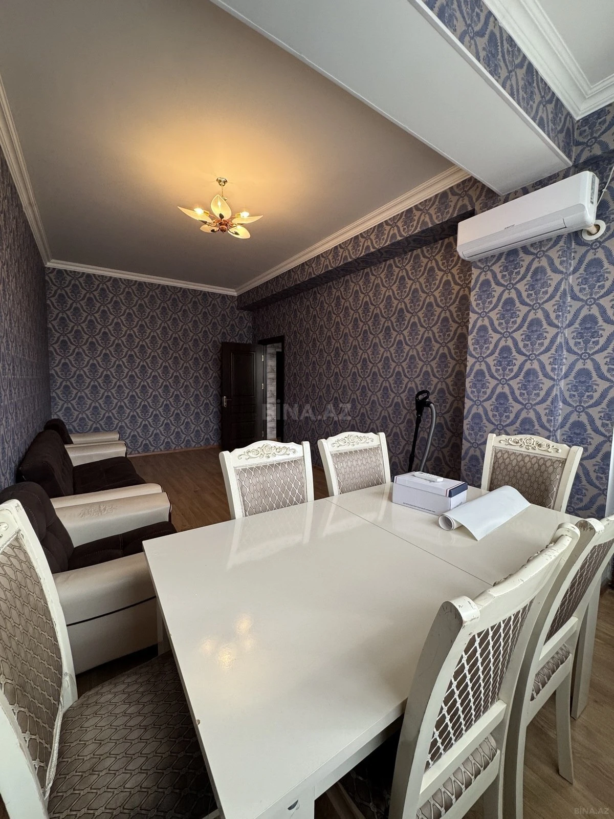 Kirayə verilir 2 otaqlı mənzil 70 m²