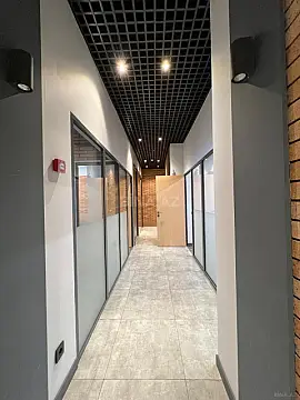 Kirayə verilir 8 otaqlı ofis 350 m²
