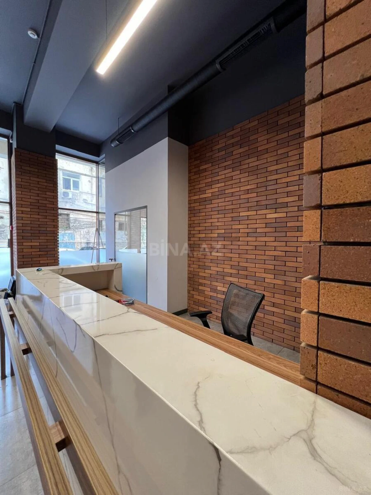 Kirayə verilir 8 otaqlı ofis 350 m²