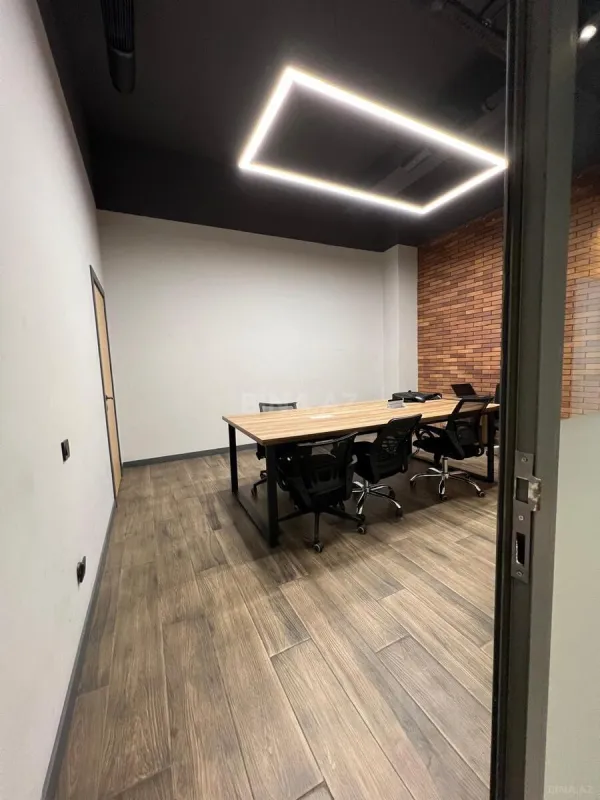 Kirayə verilir 8 otaqlı ofis 350 m²
