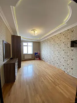 Kirayə verilir 3 otaqlı mənzil 106 m²