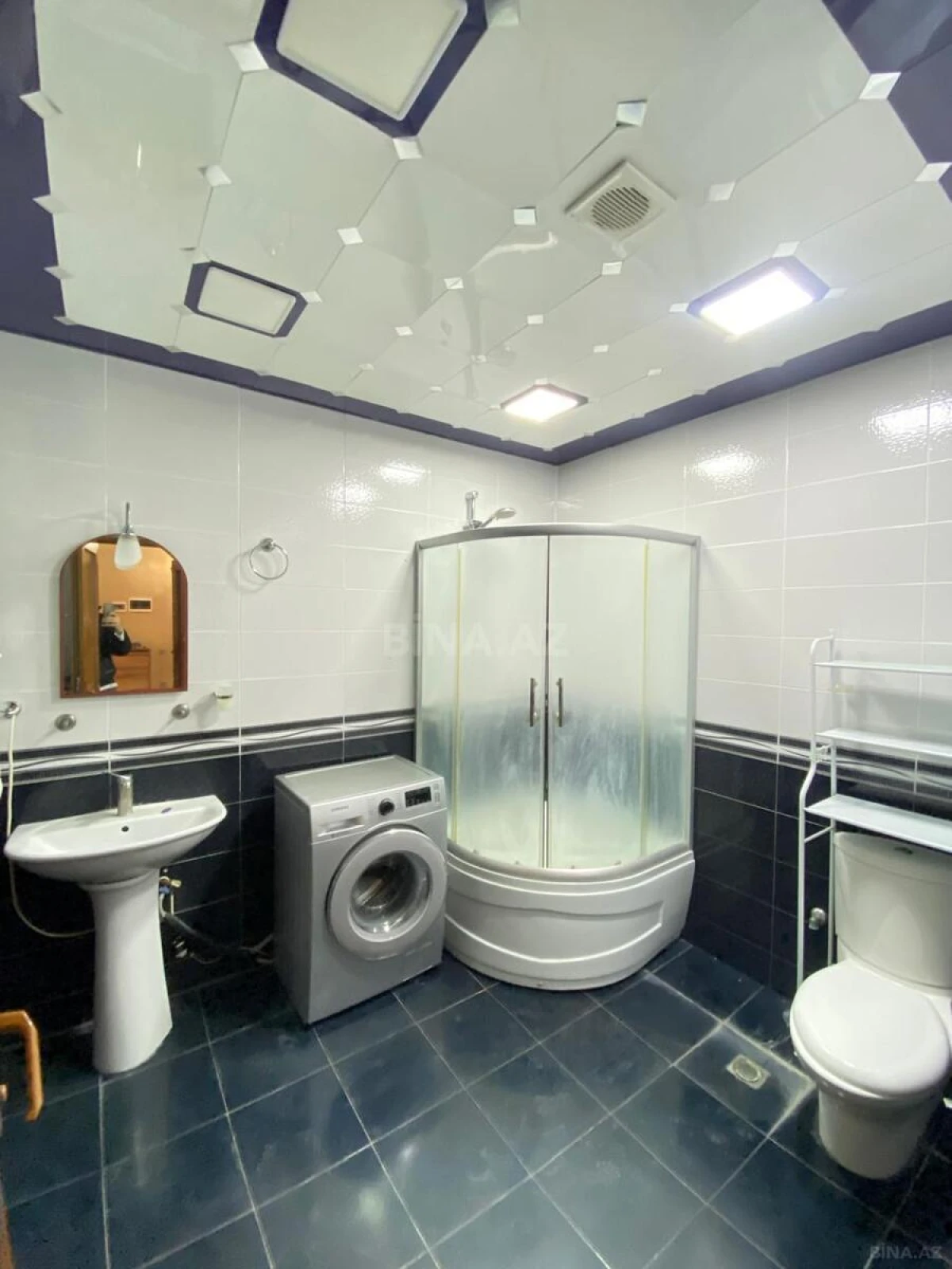 Kirayə verilir 3 otaqlı mənzil 106 m²