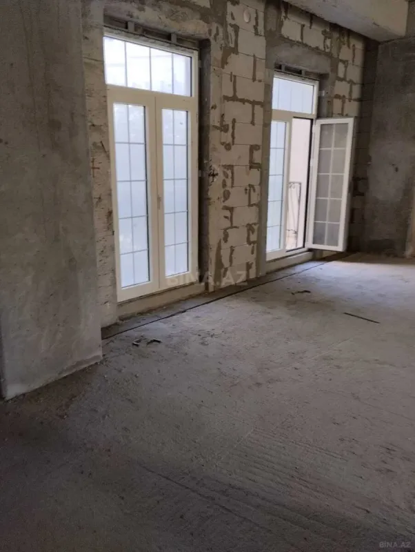 Satılır 3 otaqlı mənzil 147.1 m²